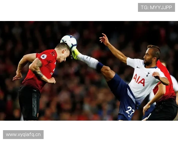 曼联进攻组织混乱问题持续发酵,对球队近期战绩造成直接影响