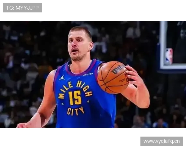 扬尼斯背身单打对约基奇拉开得分差异，提升终结效率